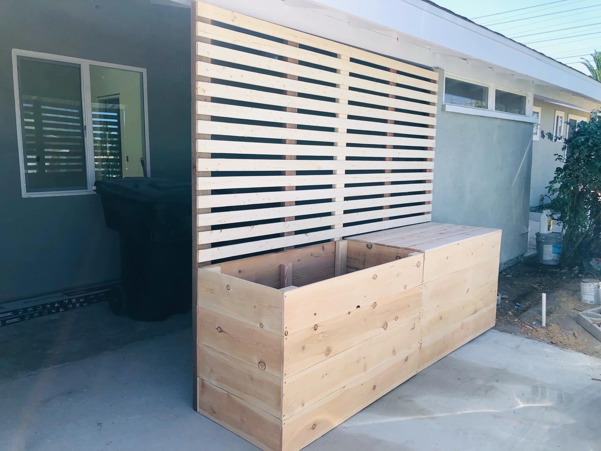 Beautiful privacy wall Frame Planter Box Garden Bed Outdoor Design cedar redwood AC pool equipment cover