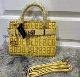 Hand bag