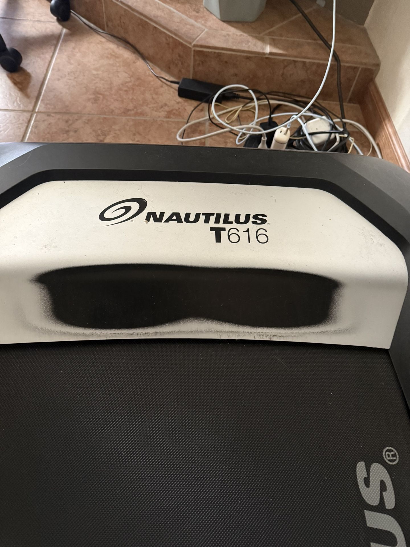 Nautilus T616 Treadmill