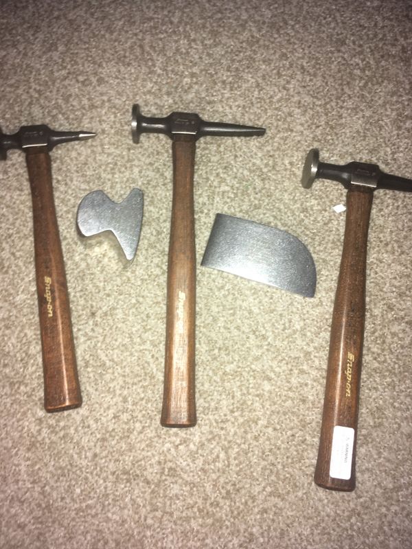 BRAND NEW SNAP ON BODY HAMMER AND DOLLY SET NEVER USED HAVE TO PICK UP NOW for Sale in Houston