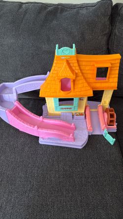 Klip klop Disney princess little people cottage