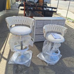 Swivel Bar Stools Set of 2, Brand New $130