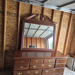 Lincoln Bedroom Set King 2 Side Table & Dresser With Mirror