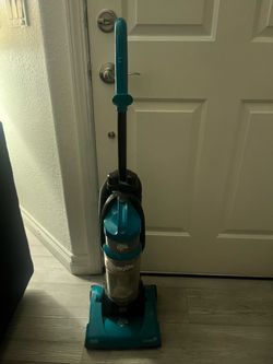 Dirt Devil EasyLite Cyclonic Vacuum