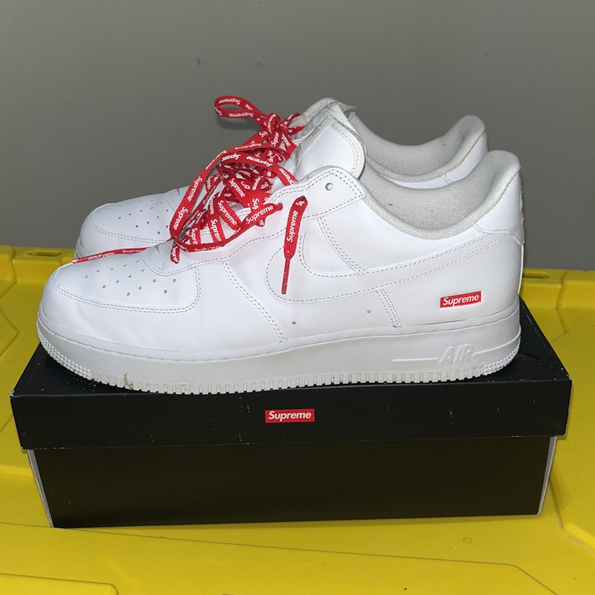 Nike Air Force 1 Low (supreme) Size 13