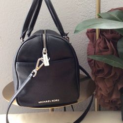 Michael Kors Women’s Handbag 