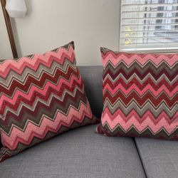 Pair Of Ryan Studio Designer Textured Pillows Feather Down Linen Cotton