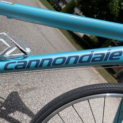Blue Aluminum Cannondale Road Bike - 16" Frame, 29" Wheels, 21-Speed, Beautiful and Gorgeous