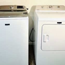 1 Year Old Like New Maytag Huge 5.2 CubicFt Washer & Dryer-WiFi Enable