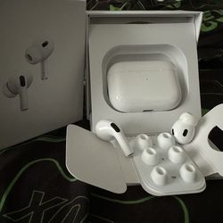 Apple AirPods 2nd Generation With Active Noise Cancellation USB-C
