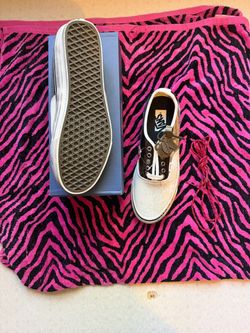 Premium van Lx authentic 44 charms La Habana black/white