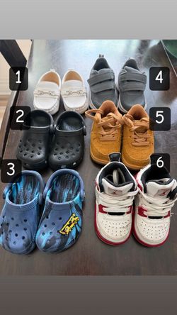 Baby shoes size 4c