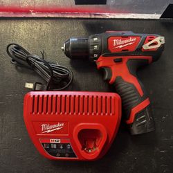 MILWAUKEE 3/8” STILL DRIVER