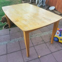 Mesa Y Sillas 