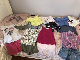 Girls summer clothing 17 pieces size m 8-10 years