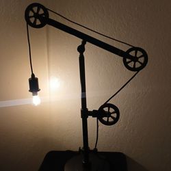 Bridgeport Designs Industrial Pulley Table Lamp