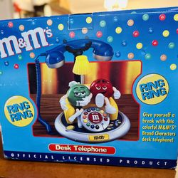 VTG M&M'S CANDY ANIMATED TALKING LIGHT UP CORDED DESK TELEPHONE LAND LINE NEW