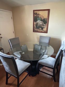Table set.