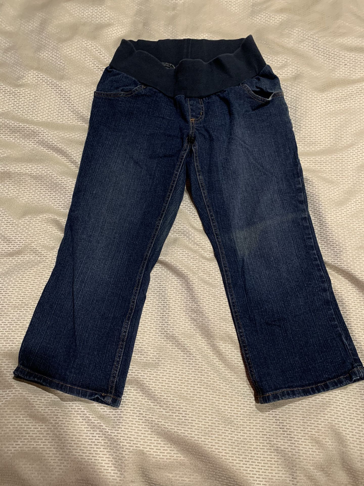 Motherhood Maternity capris size small inseam 20.5”