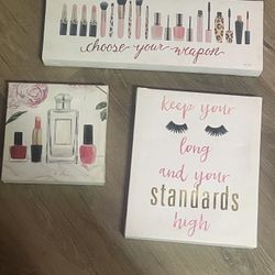 Make Up (room Decor ) 