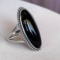 925 Sterling silver ring with black agate stone Size 8