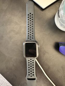 Apple Watch Series 6 Nike edition