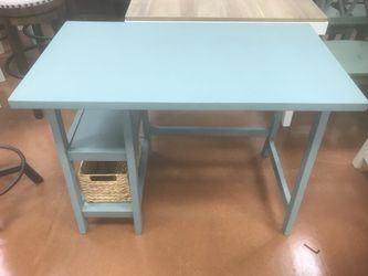 New 42” Desk 🔥🔥 TAKE IT HOME