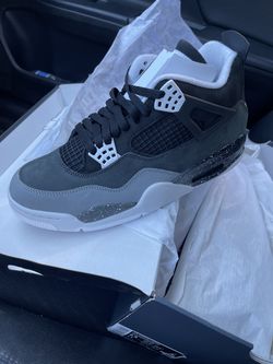 Jordan 4s size 9.5 $260