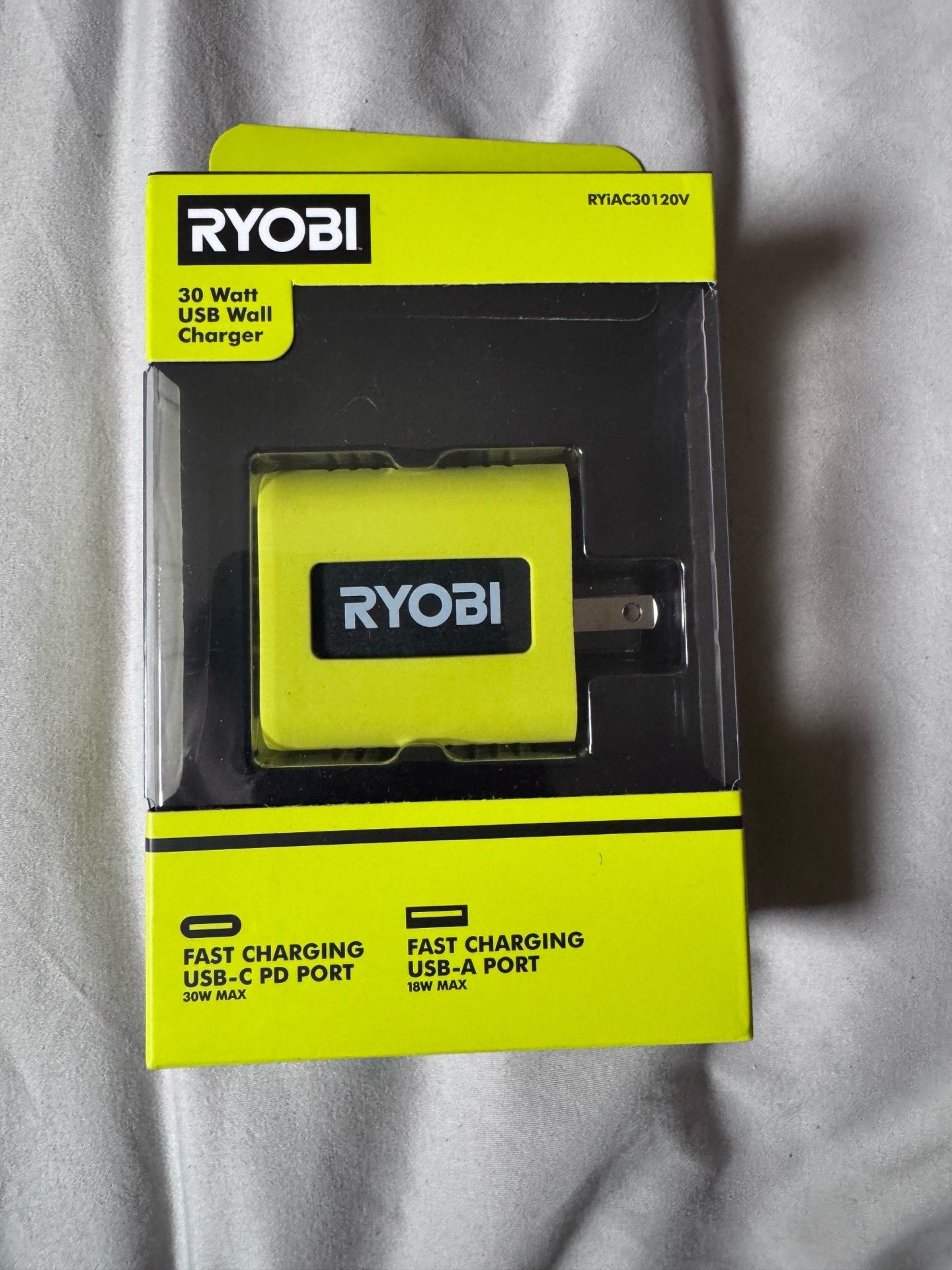 RYOBI WALL CHARGER