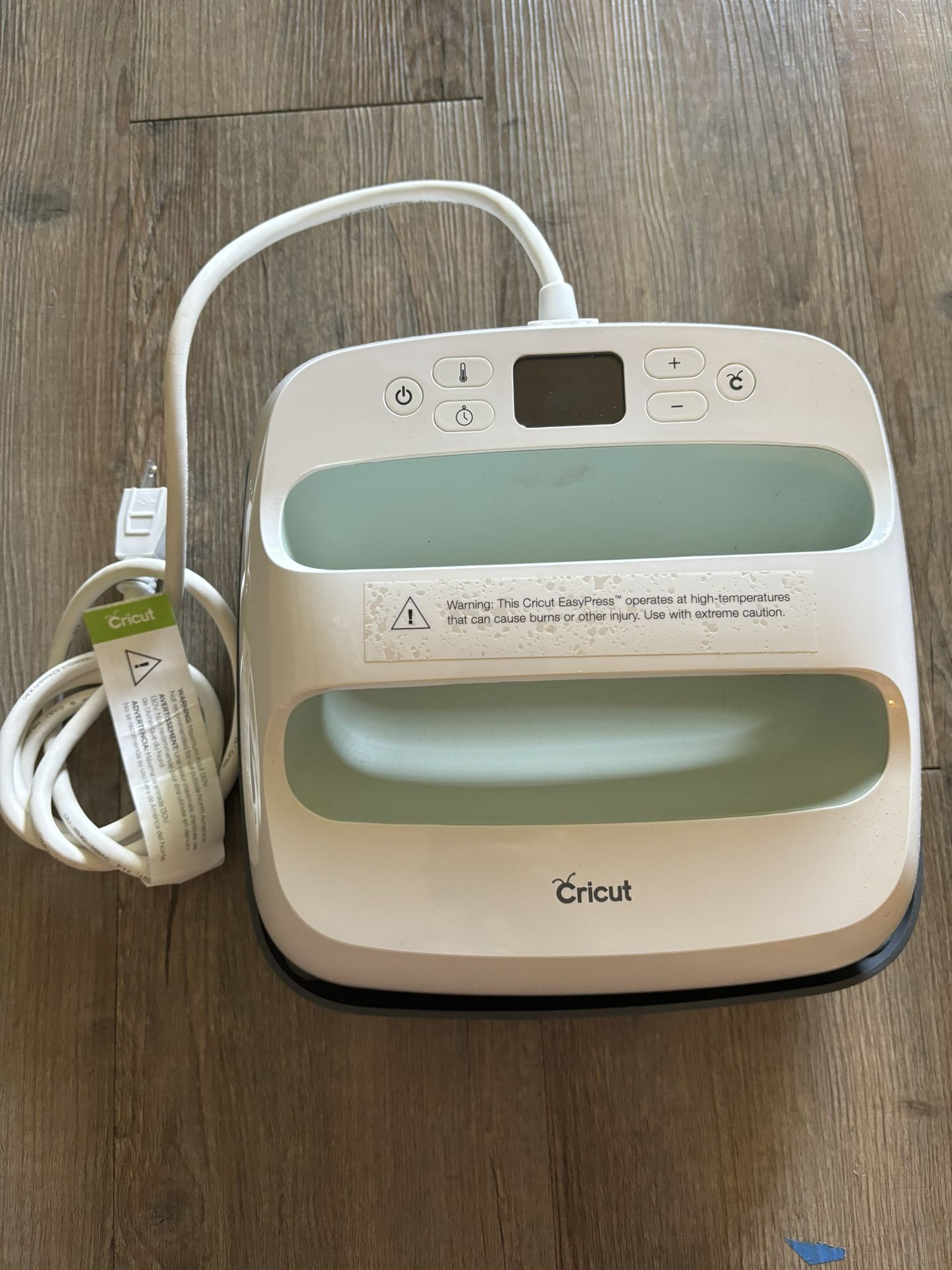 Cricut EasyPress Mint 9” X 9”