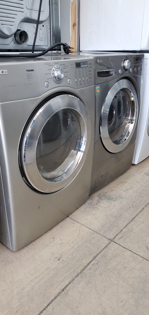 Washer And Dryer Electric Super Capacity Works Great Has Warranty Available 