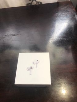 AirPods pro2 (apple care included)