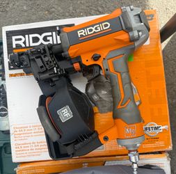 RIDGID Pneumatic 15 Deg. 1-3/4 in. Coil Roofing Nailer