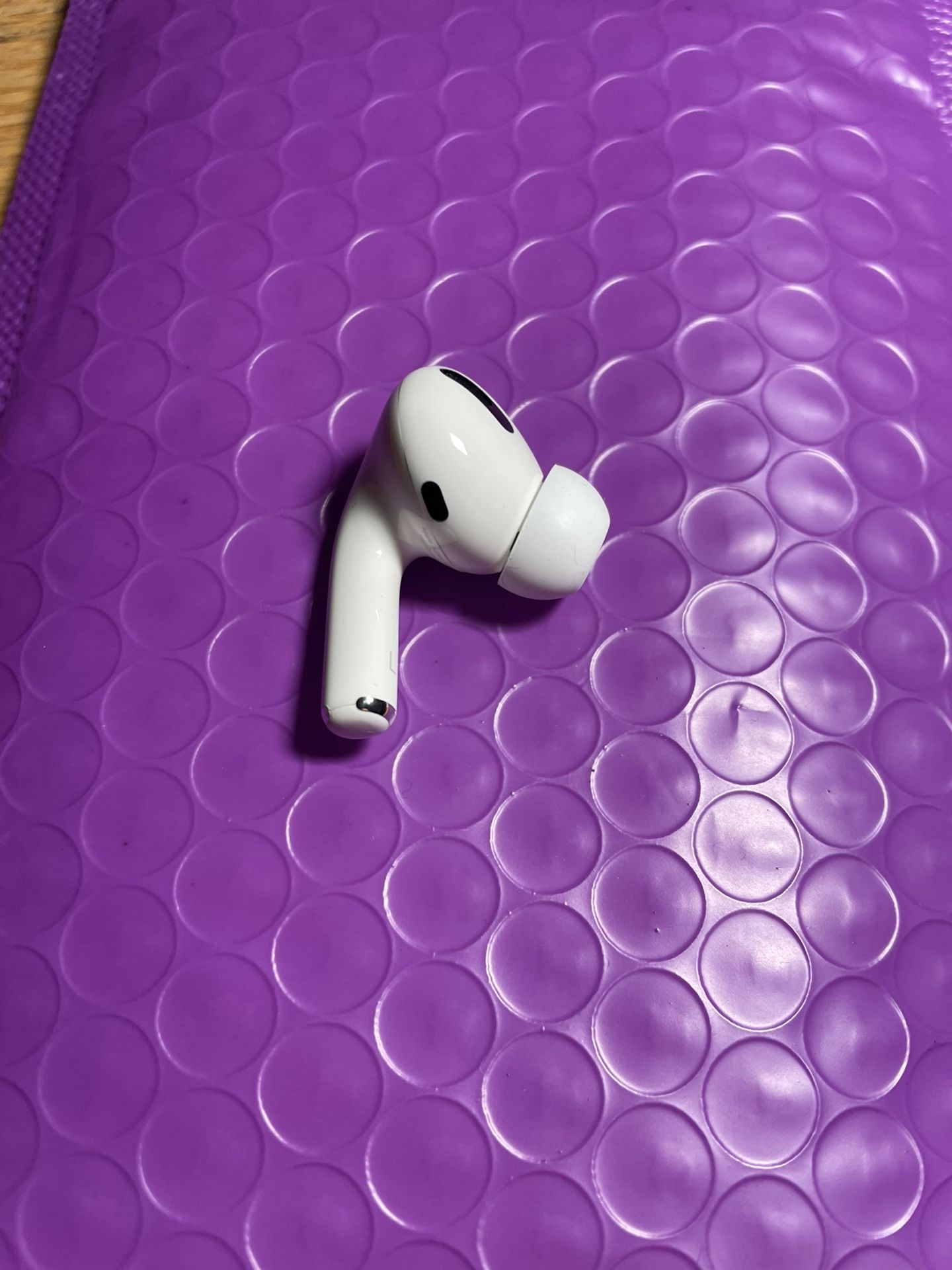 Left Apple Airpod Pro - I Ship Fast 