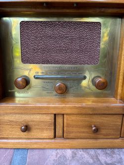Vintage Guild Spice Chest AM/FM Radio Cabinet