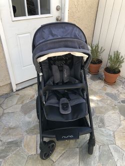 Nuna MIXX Stroller w/ Car Seat/Base Infant PIPA