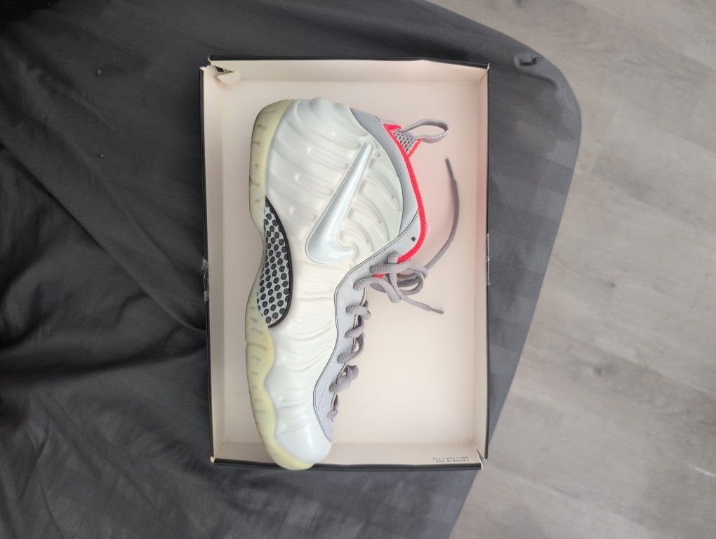 Nike
Air Foamposite Pro PRM "Pure Platinum"