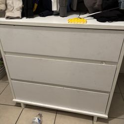 3 drawer dresser