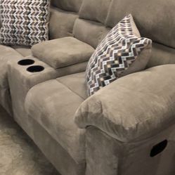 Reclining loveseat and sofa