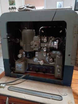 Bell And Howell Film sound Specialist Projector 