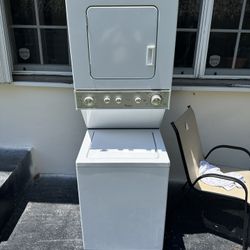 Whirlpool Washer/dryer