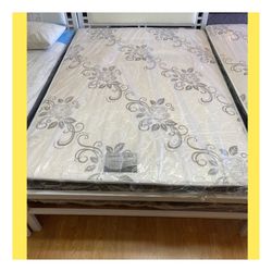 Queen size mattress/ Colchon