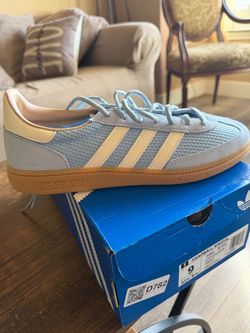 Adidas men size 9