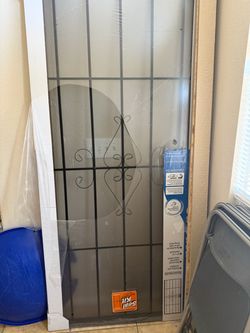 Screen door