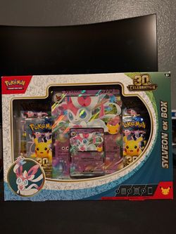 30th anniversary Slyveon ex box