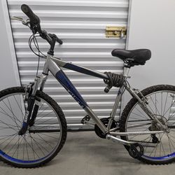 Schwinn Cascade mountain bike