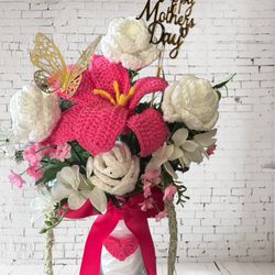 Bonito Florero Con Flores A Crochet Ideal Para Regalarle A La Mama A Buen Presio A $65