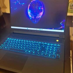 Alienware M18 R2 Gaming Laptop RTX4060 i9 