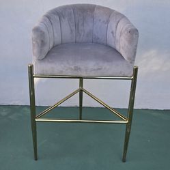 Chic Home Ivah Velvet Upholstered 3 Legged Bar Stool Chair