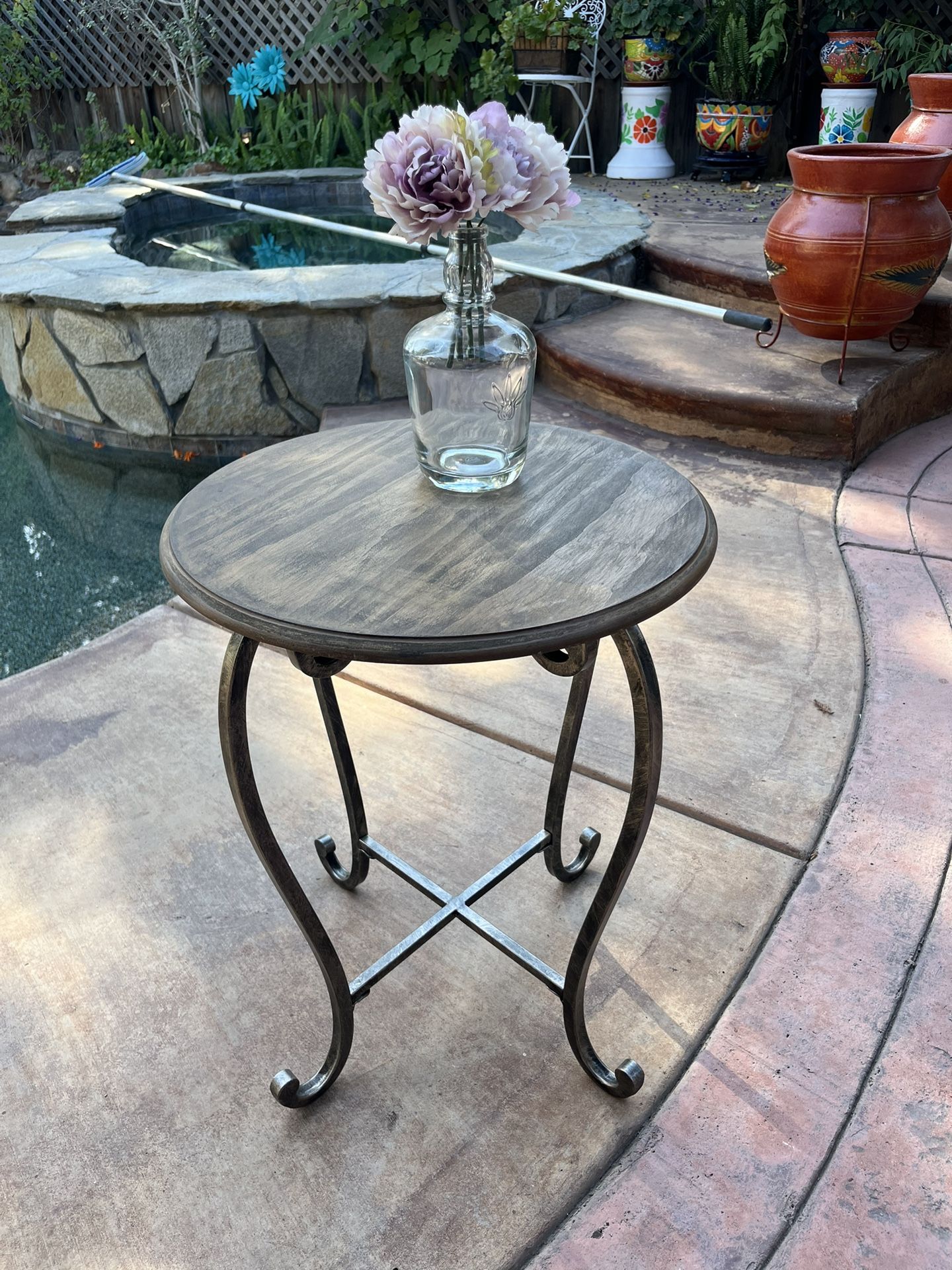 Accent Table